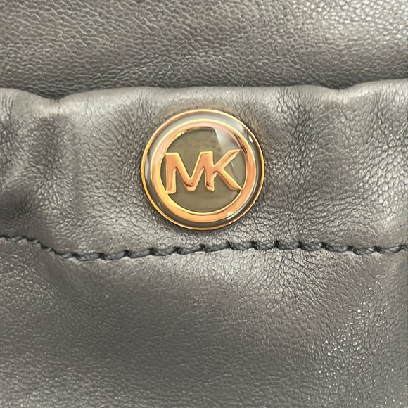 Michael Kors Mini Leather Bag - Picture 2 of 14